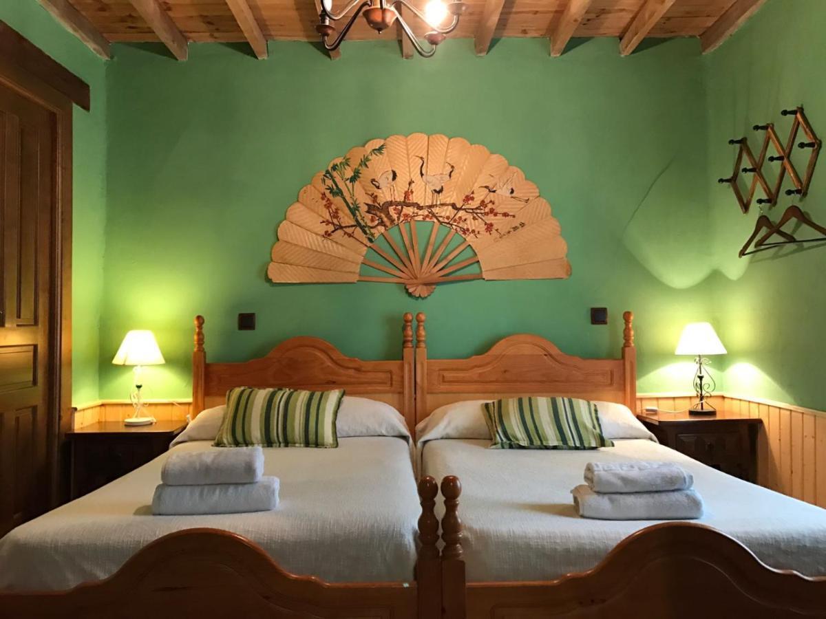 La Casa Del Abuelo Simon Guest House Fuente el Sauz Екстериор снимка