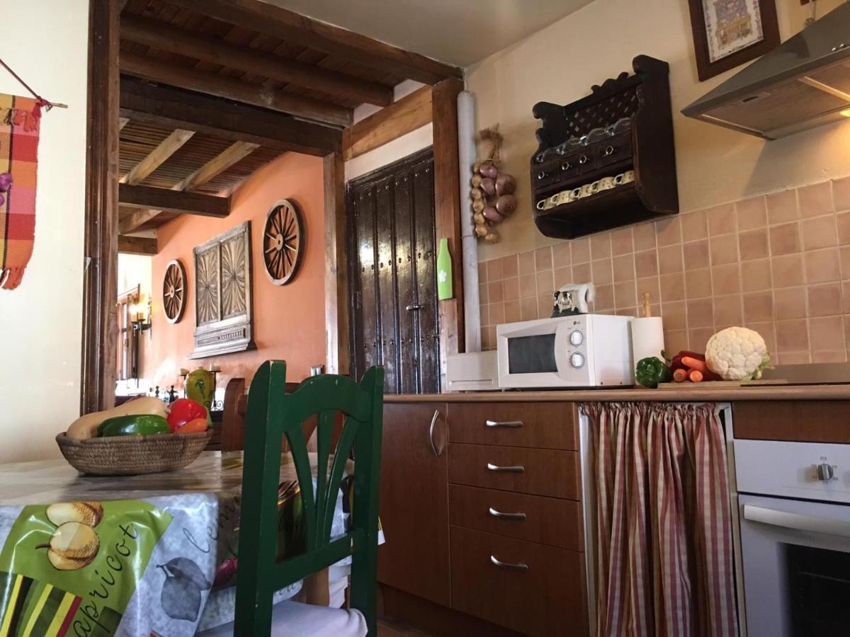 La Casa Del Abuelo Simon Guest House Fuente el Sauz Екстериор снимка