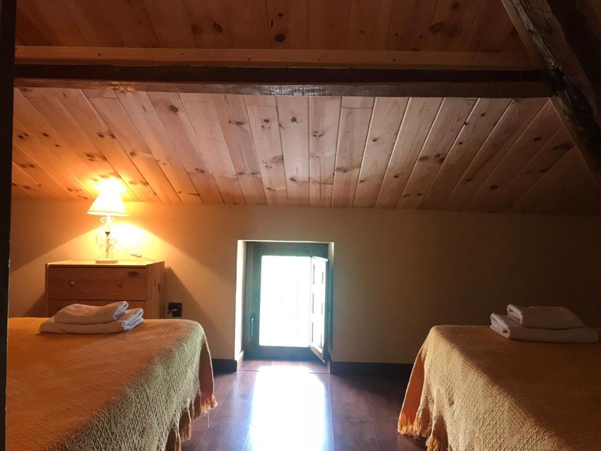 La Casa Del Abuelo Simon Guest House Fuente el Sauz Екстериор снимка