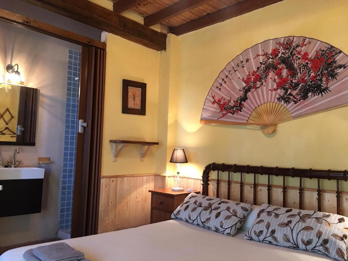La Casa Del Abuelo Simon Guest House Fuente el Sauz Екстериор снимка