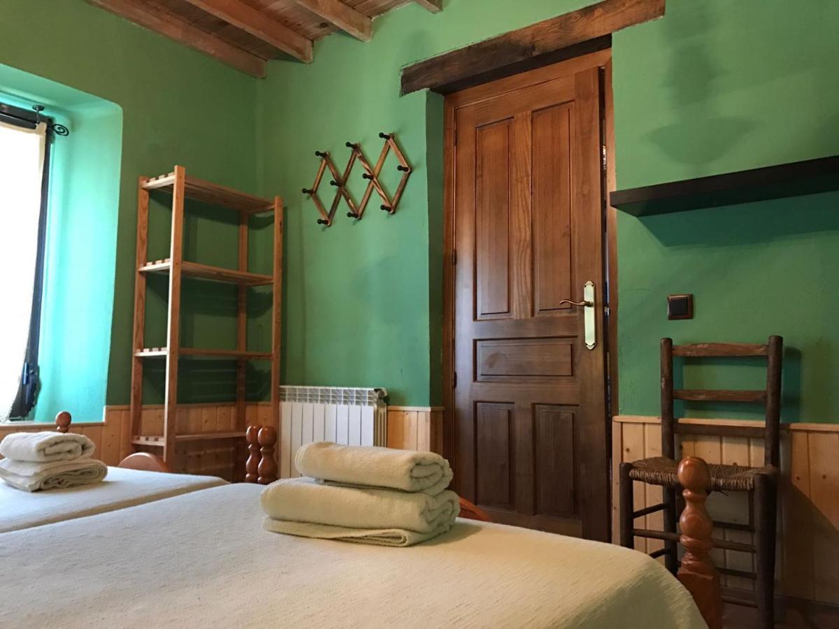 La Casa Del Abuelo Simon Guest House Fuente el Sauz Екстериор снимка